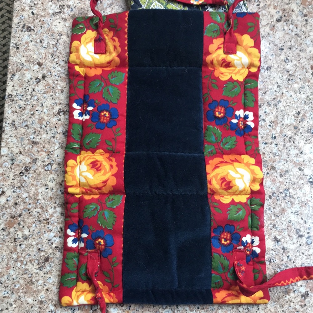 Traveling jewelry organizer - Picture 3 of 3